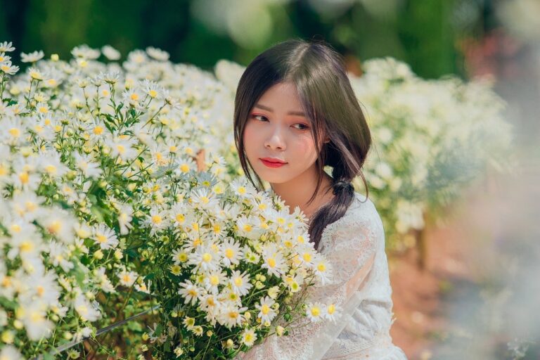 여성들의 은밀한 고백: ‘절정’ 흉내내기, 왜 5명 중 1명이 선택하나?